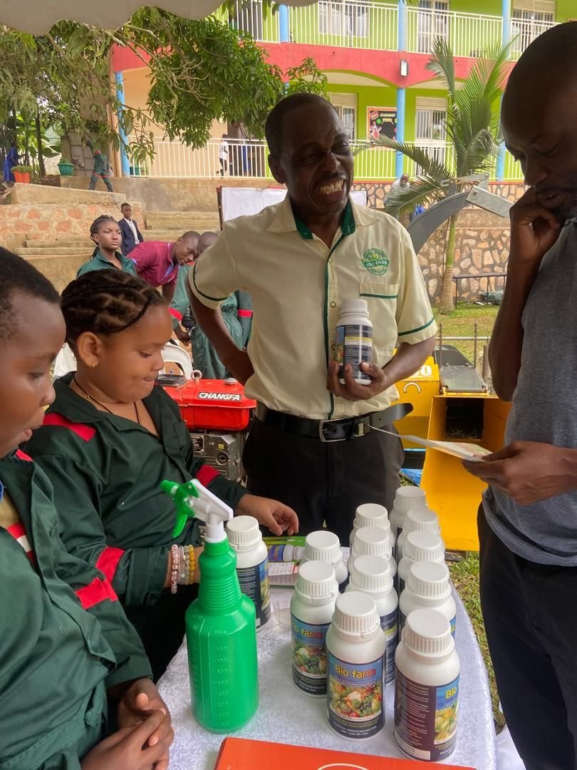 Engaging students at an agricultural expo